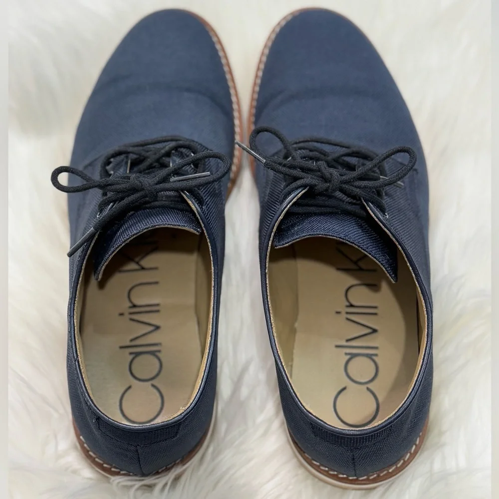 Calvin Klein Men's Aggussie Lace Up Casual Oxford in Navy Size 8
